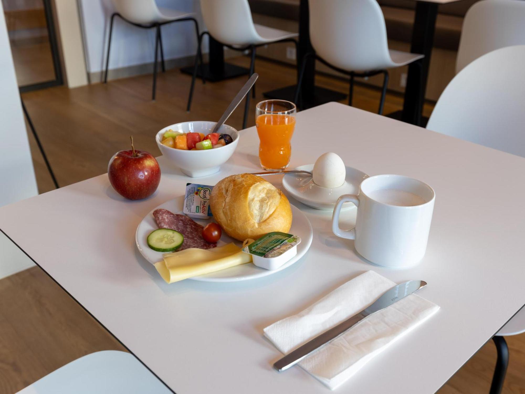 B&B Hotel Bad Hersfeld Bagian luar foto